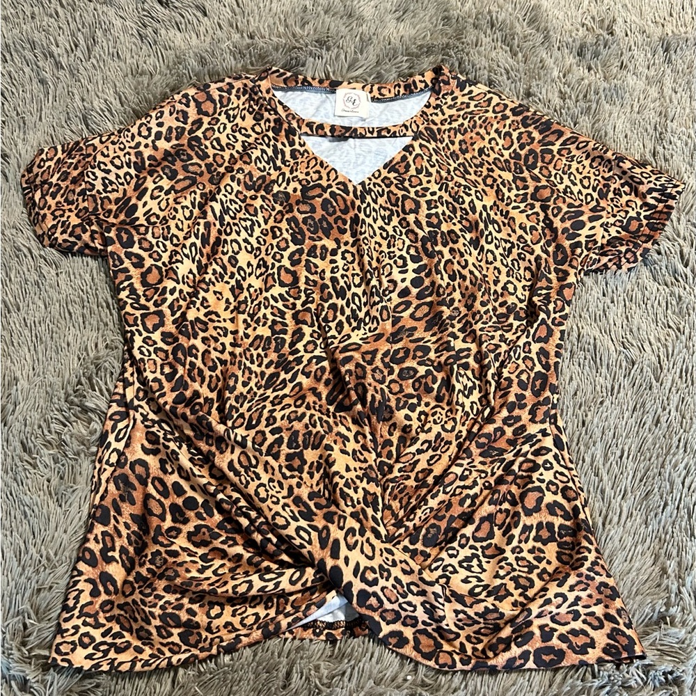 Grace & Emma short sleeve top